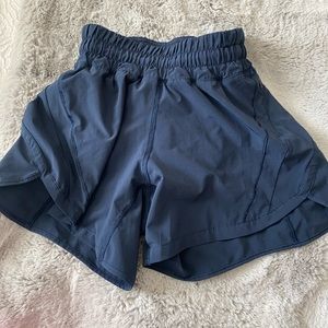 hotty hot navy blue lulu shorts